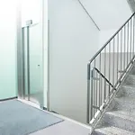 Mn *